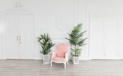 32 Best Tips, Ideas & Places. Flipping Furniture for Profit!